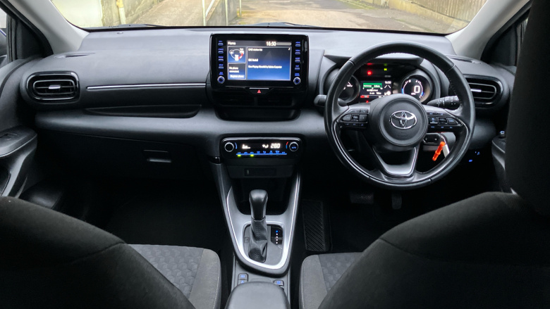 Toyota Yaris 1.5 Hybrid Design 5dr CVT Hybrid Hatchback